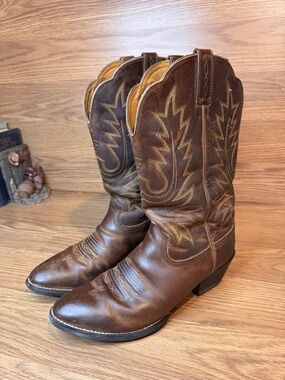 Ariat Brown Leather Western Cowboy Boots with Embroidered Shaft